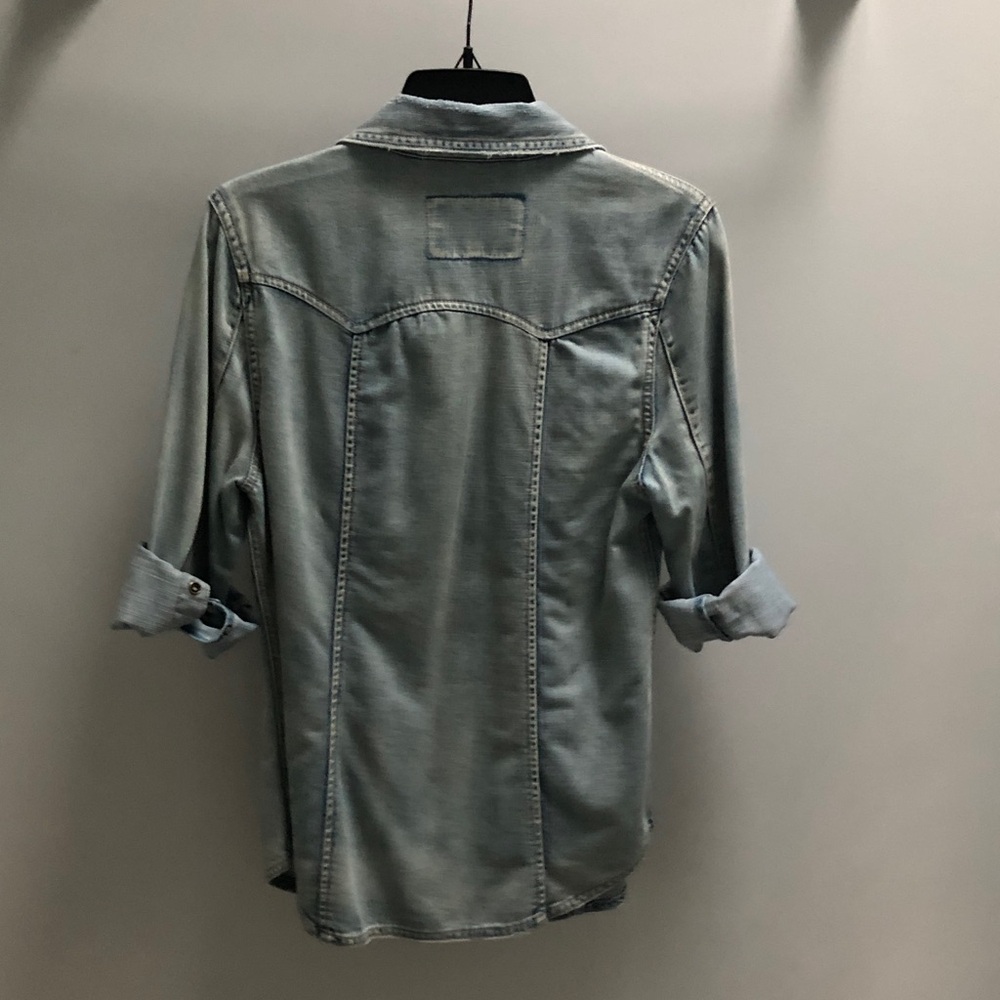 Rhinestone & Studs Denim Shirt! Pearlize snap front! 2 pockets! 3/4 sleeve! S/M - Picture 8 of 15